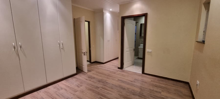 To Let 4 Bedroom Property for Rent in Seemeeu Park Western Cape